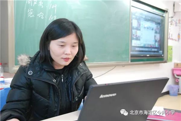 何璐在附属小学的成长之旅，闪耀新星之光