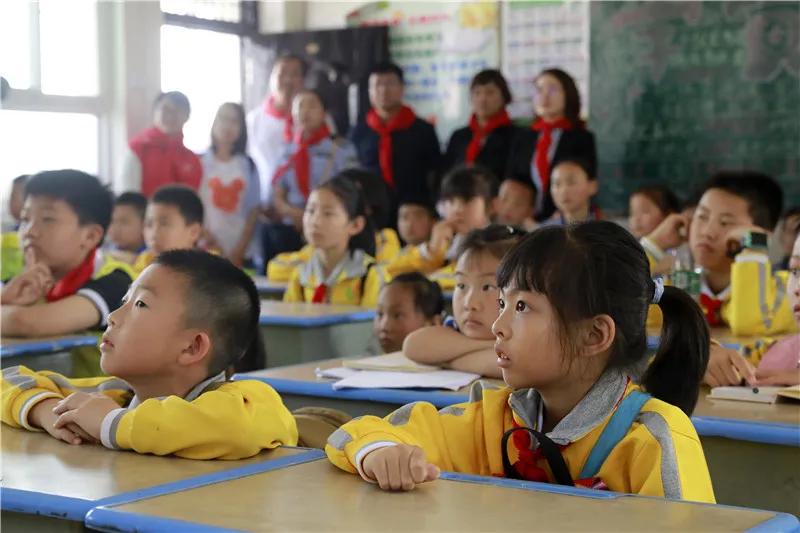 石狮实验附属小学，培育未来的摇篮之地