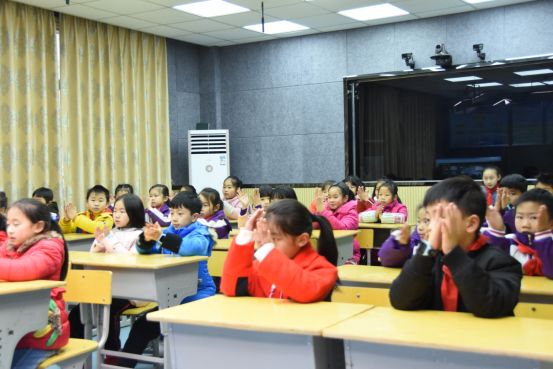 彭妍同学，湘南附属小学之光的风采展现