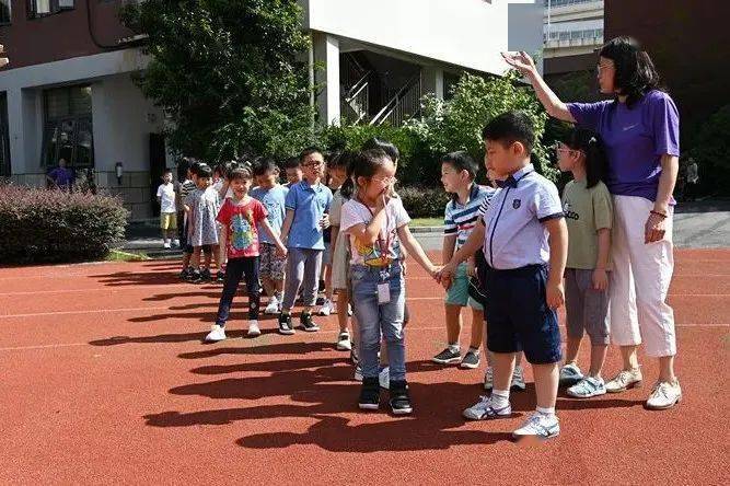 中山黄埔附属小学，教育的璀璨明珠之光