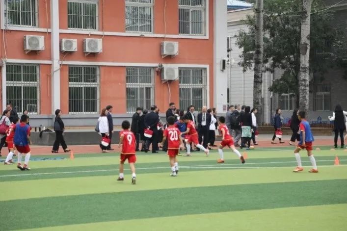 北京科技附属小学，育人与科技融合的创新教育实践