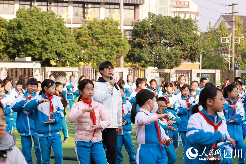 成都中医附属小学，传统医学与现代教育融合的魅力校园风采展示