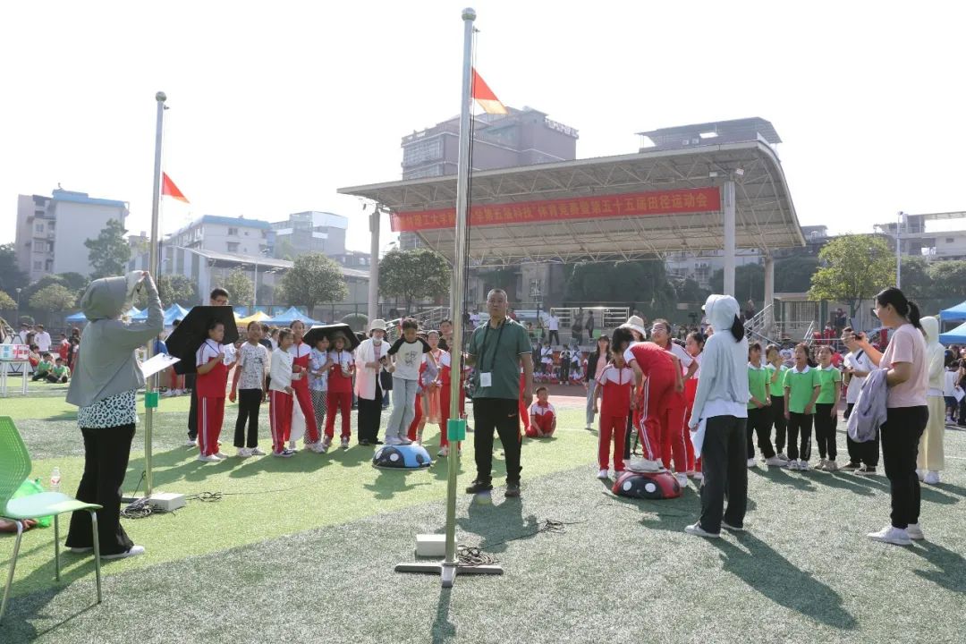 理工附属小学体育，培育健康活力，塑造未来体育之星