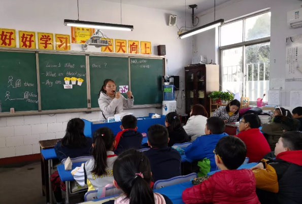 亳州附属小学教室风采，教育环境的魅力展现