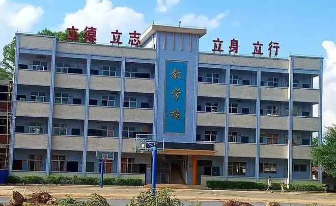 廉江实验中学附属小学，未来人才的摇篮培育处