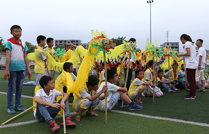 亳州附属小学舞龙，传统与活力的完美融合